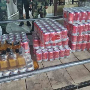 Latas de cerveza secuestradas en el penal