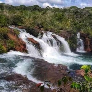 La Catarata vista de un costado