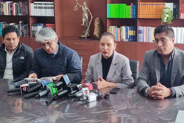 Abogados de Evo Morales