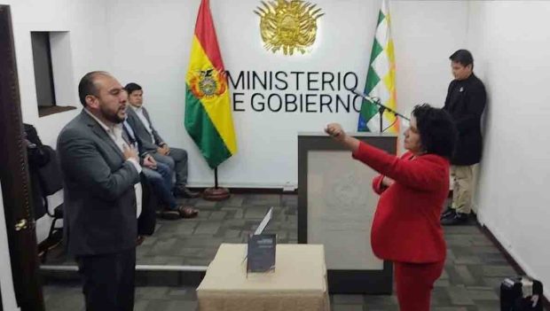 Alcira Arraya jura como viceministra de Seguridad Ciudadana