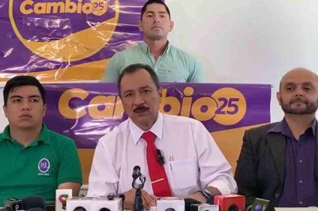 Vicente Cuellar.