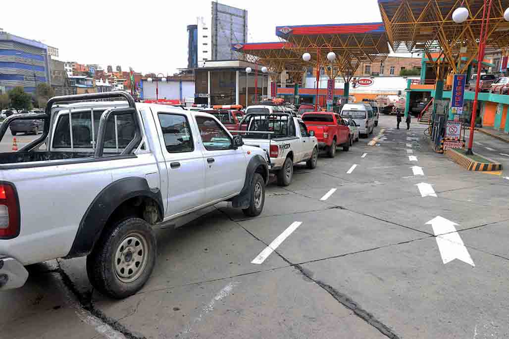 filas `por combustibles