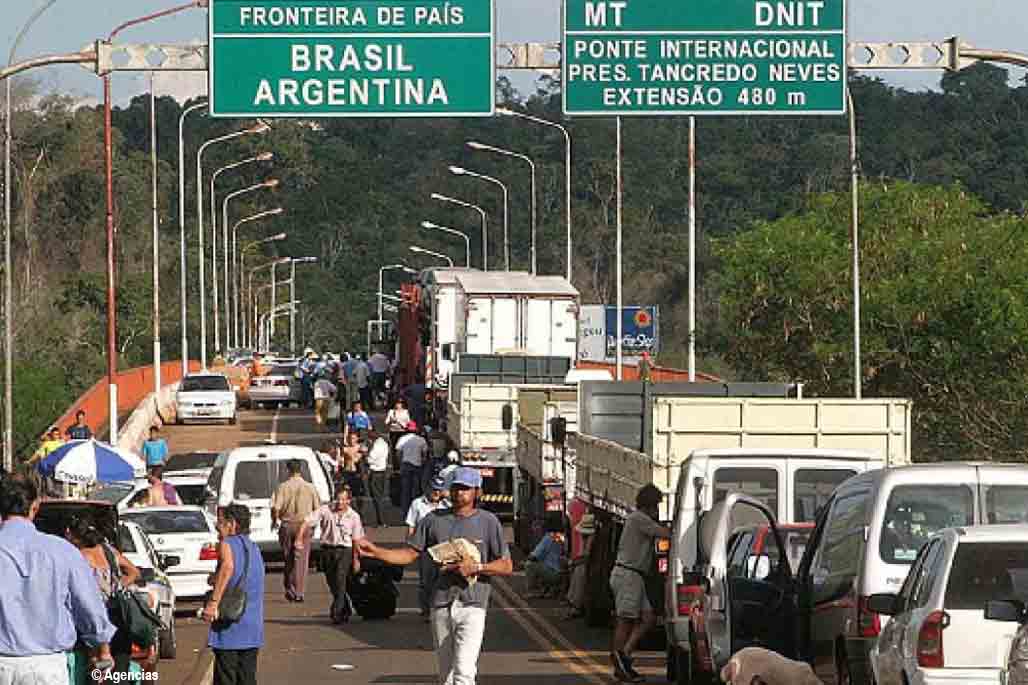 Argentina controla frontera con Brasil