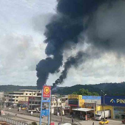 Incendio refinería Ecuador