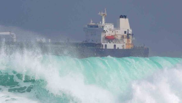 oleaje en el puerto de Arica