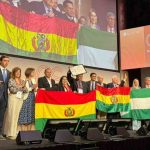 entrega a representantes de Bolivia del certificado de país libre de fiebre aftosa