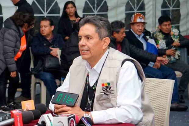 Fernando Arteaga, secretario de Cámara del TSE
