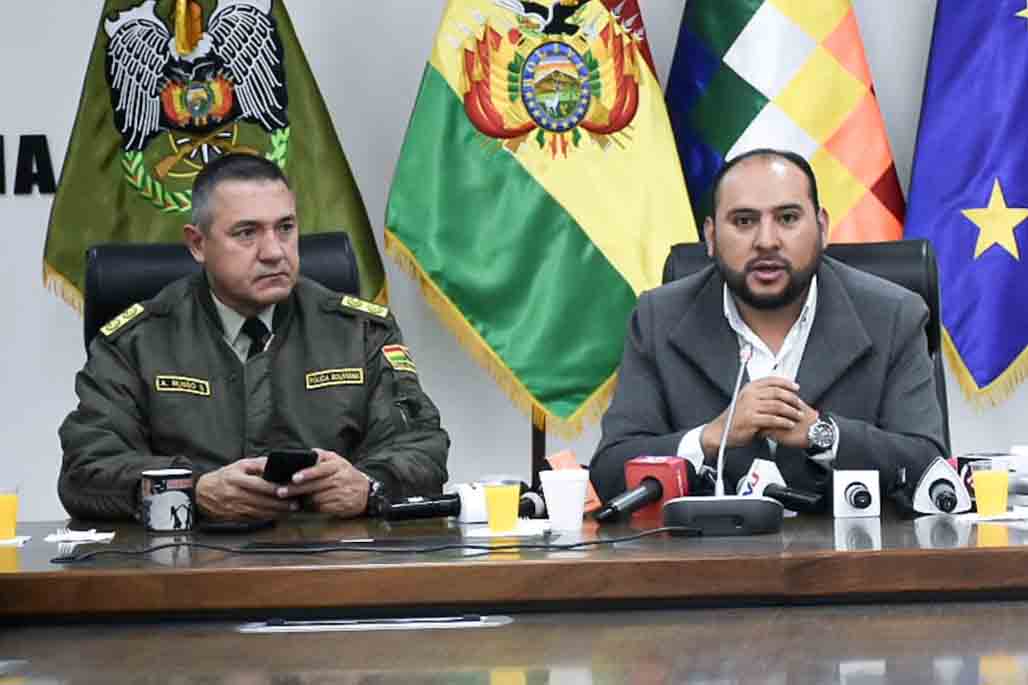 ministro Roberto Ríos
