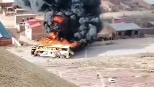 bus incendiado