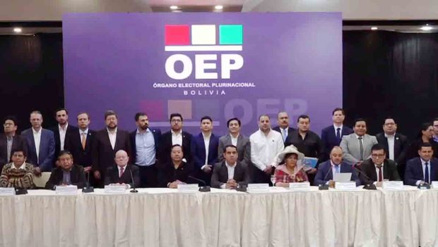 cumbre por la democracia