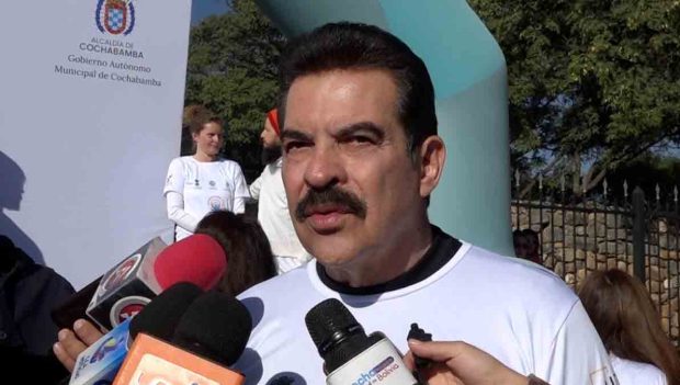 Manfred Reyes Villa