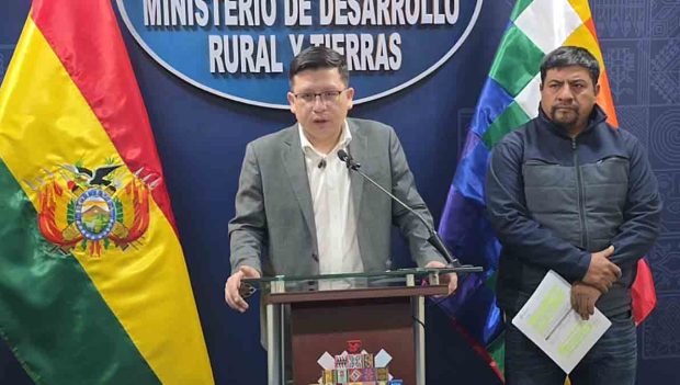 ministro Cusicanqui y Flores