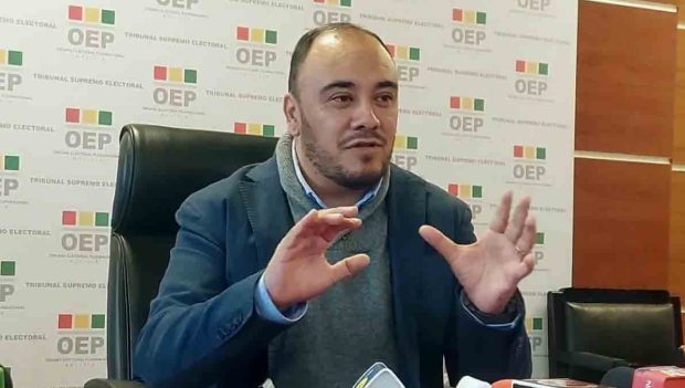vocal Gustavo Ávila