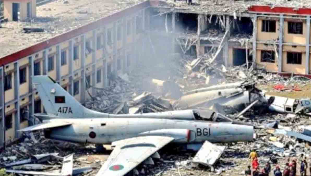 avión cae a escuela en Bangladesh