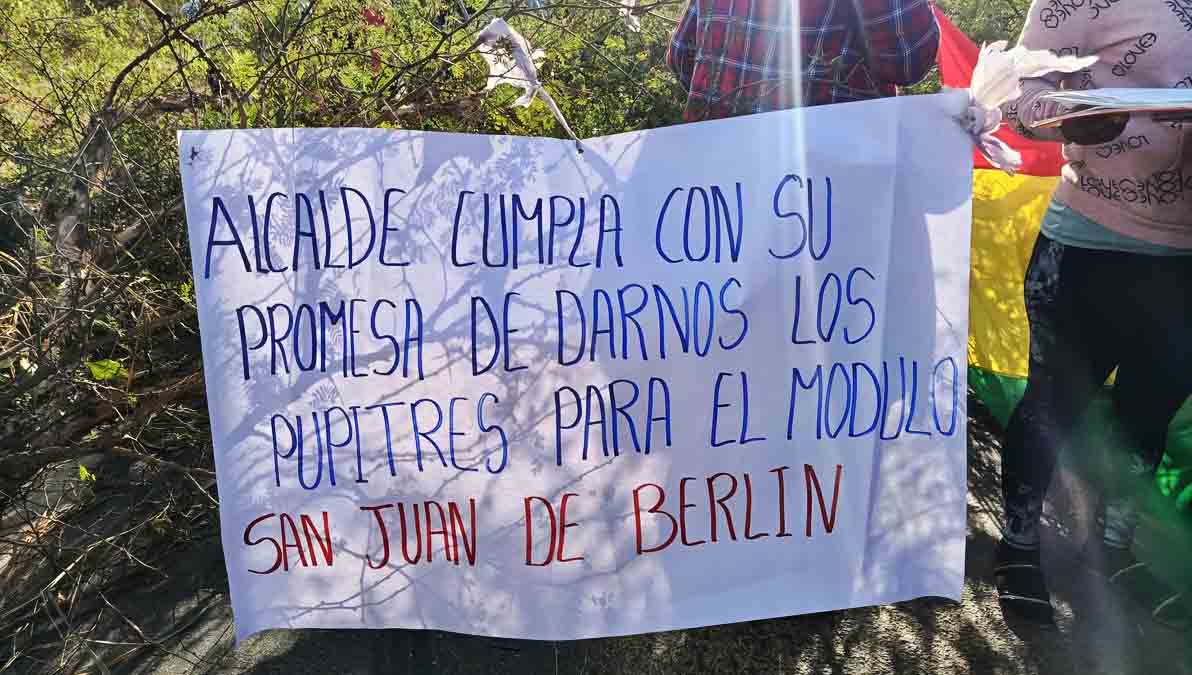 bloqueo en Los Troncos