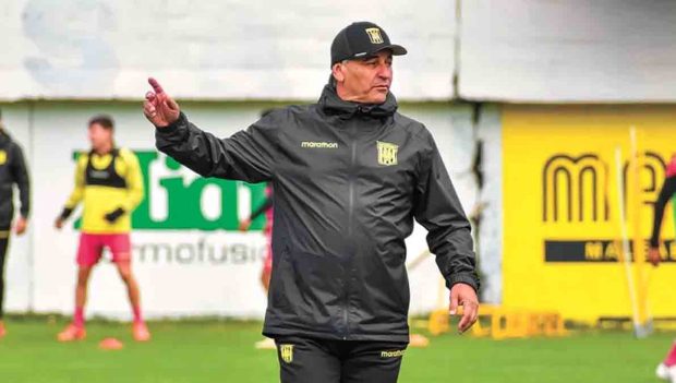 Carlos Bustos