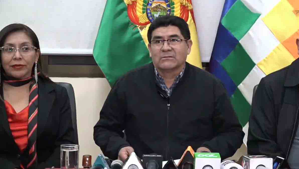 Ministro de Educación omar Veliz