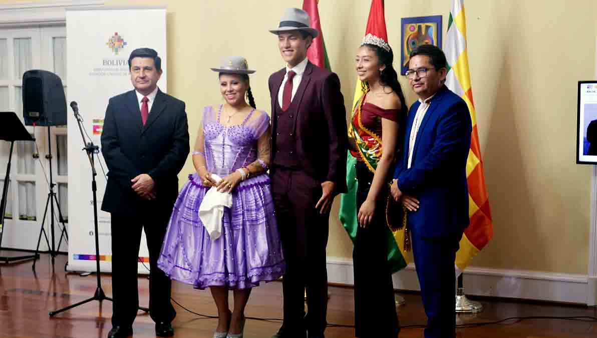 residentes paceños en EEUU