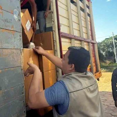 cajas con las papeletas electorales