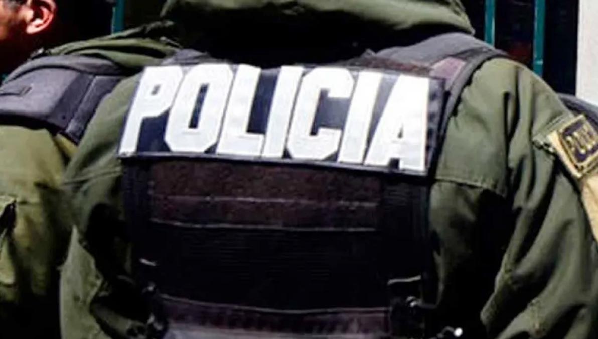 policía