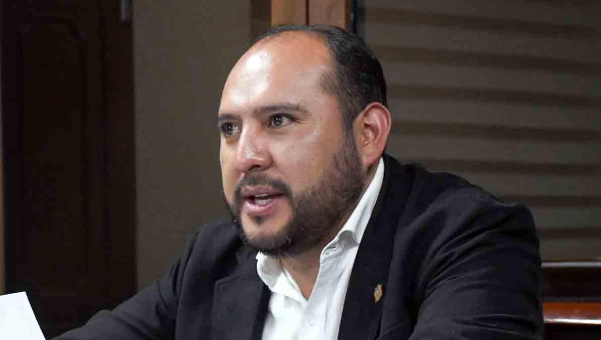 ministro Roberto Ríos