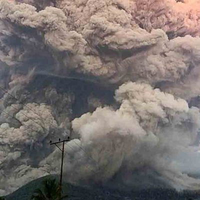 volcán Lewotobi Laki-Laki