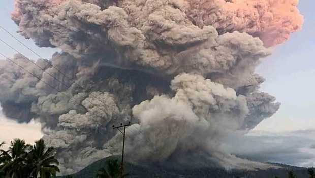 volcán Lewotobi Laki-Laki