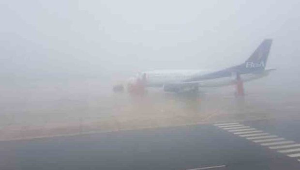 poca visibilidad aeropuerto de Alcantarí