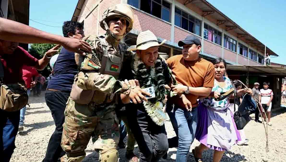 apedrean a Andrónico Rodríguez