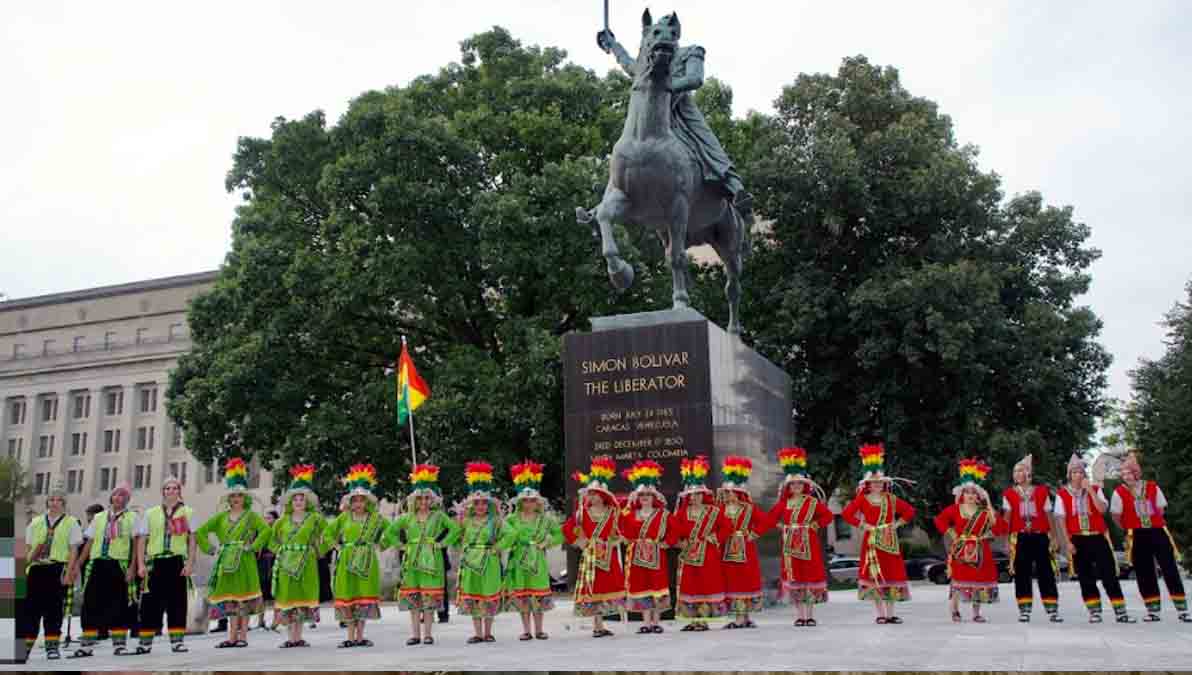 bolivianos en EEUU