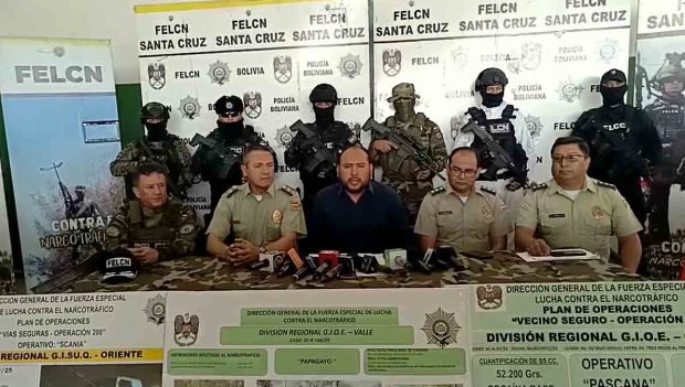 conferencia de prensa ministro de Gobierno