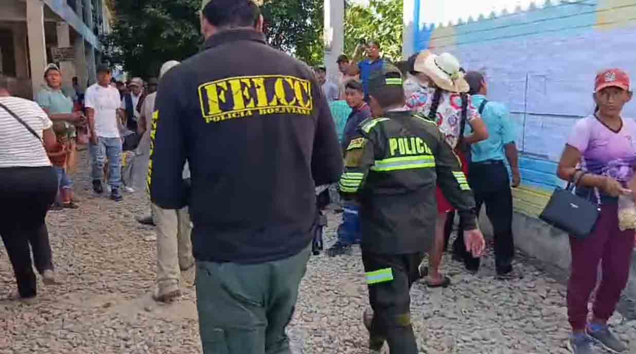 policías de la Felcc