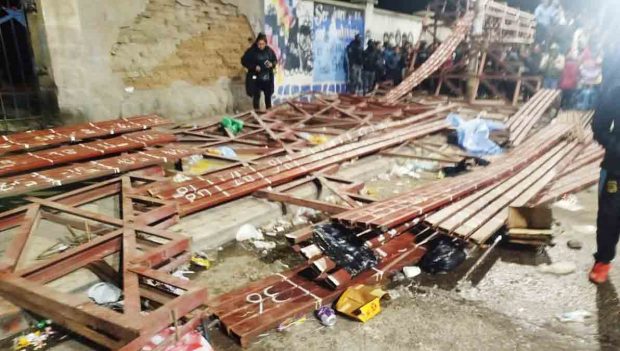 graderías se caen en Ch'utillos