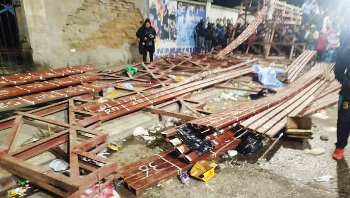 graderías se caen en Ch'utillos