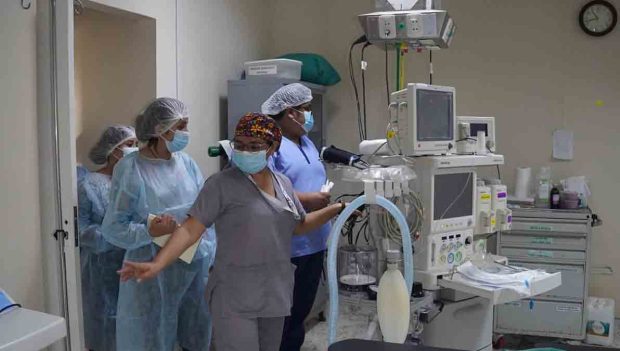 Inspección a hospitales de Bolivia