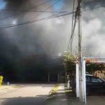 incendio en depósito de plásticos