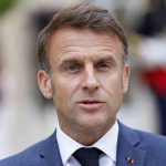 Macron no renunciará