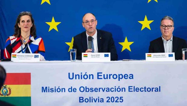 miembros de la Misión de Observación Electoral de la UE