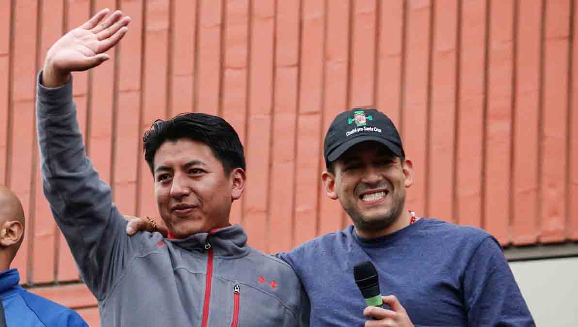 Camacho y Pumari llegan a La Paz para audiencia