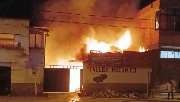 incendio en taller mecánico