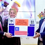 Chile dona 50.000 dosis de vacunas a Bolivia