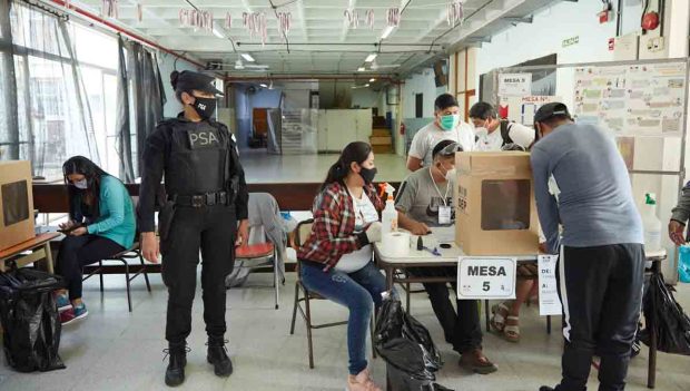 recinto electoral de votación en el exterior