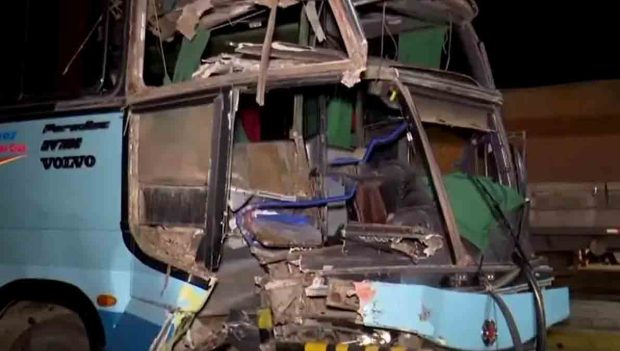 Accidente de bus en retén de Cotoca