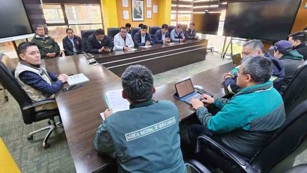 reunión del director de la ANH con choferes