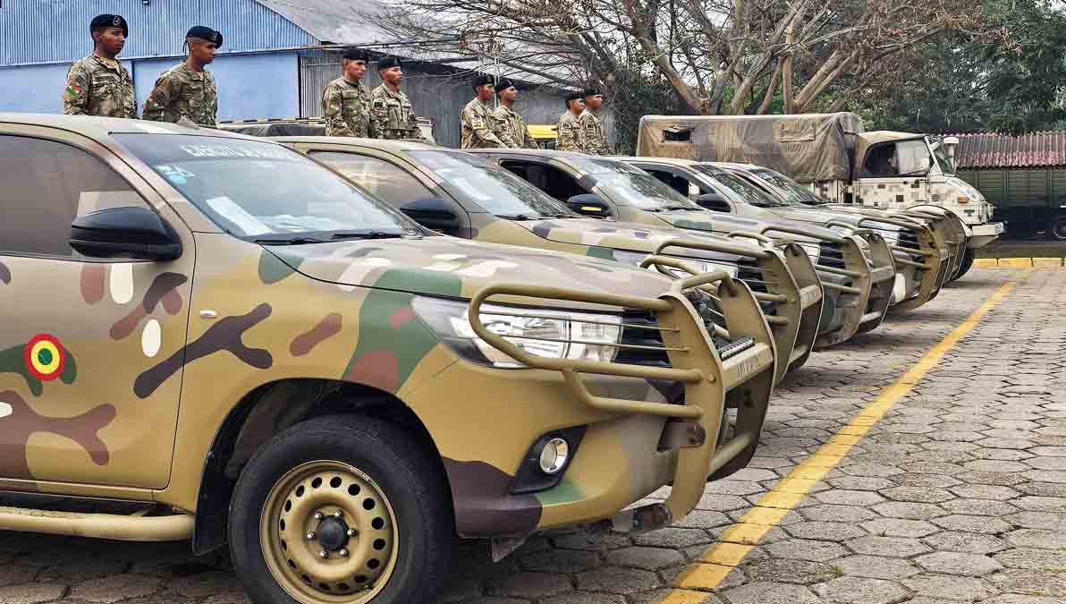 camionetas del Ejército boliviano