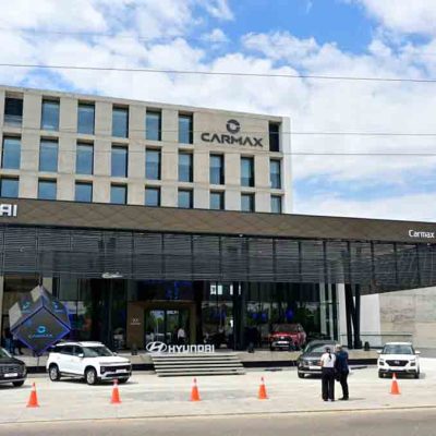 inauguran nuevo edificio Carmax