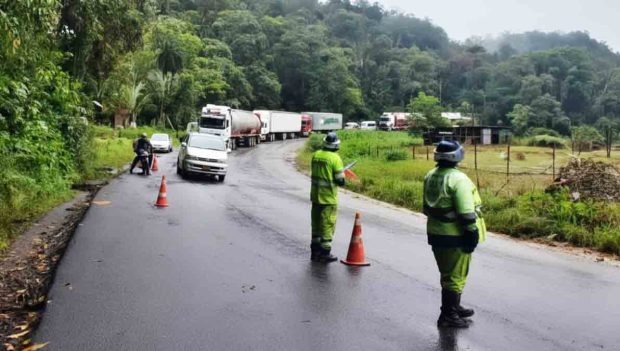 cierre de la ruta Cochabamba - Santa Cruz