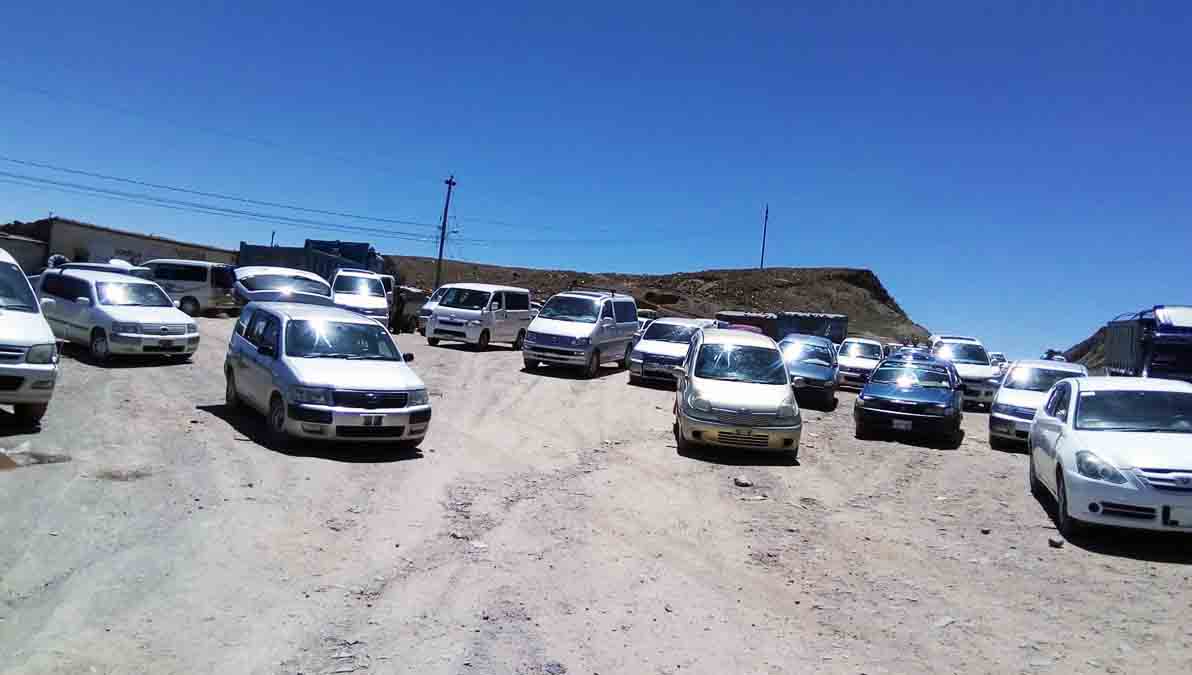 autos "chutos" en Oruro