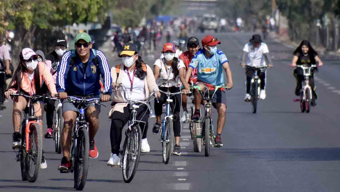 ciclistas en Cochabamba