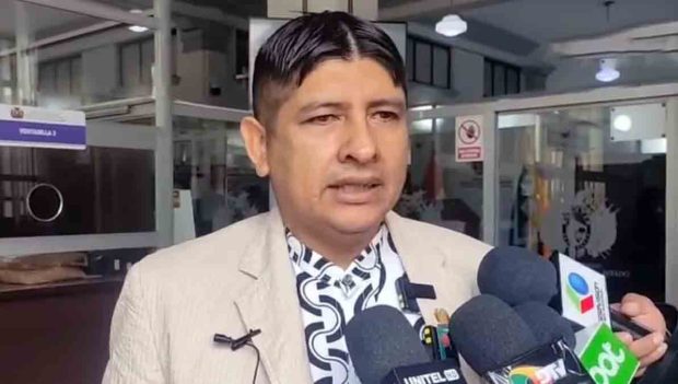 diputado Rolando Cuellar